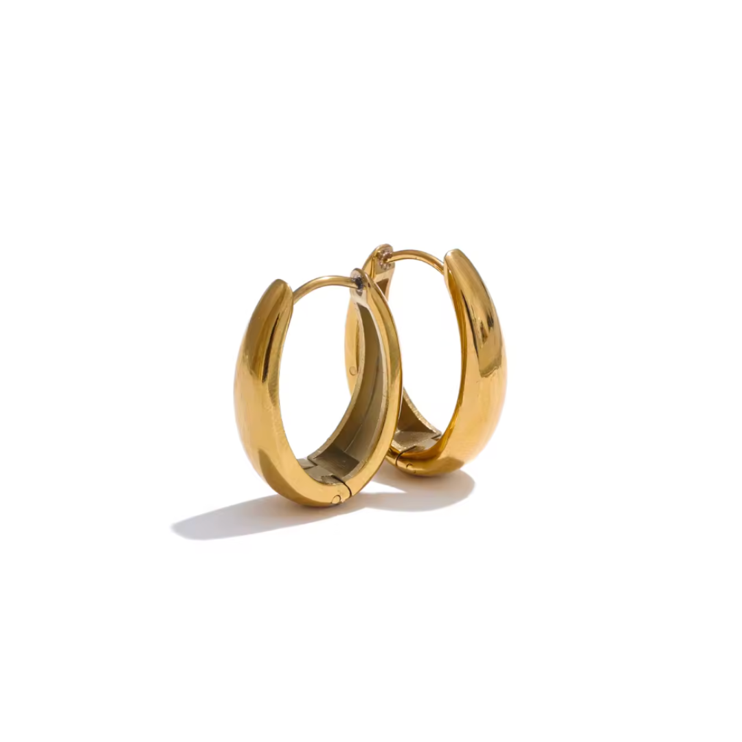 Geometric U-shape hoop earrings made of stainless steel with 18K gold or silver PVD plating, waterproof and tarnish-resistant for a modern, versatile look.