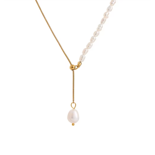 An elegant 18K metallic chain necklace featuring natural pearls and an adjustable zipper-like design for a custom fit. Waterproof and tarnish-resistant for lasting luxury. 